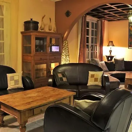 7 Bedrooms For 16 People In Languedoc Roussillon *